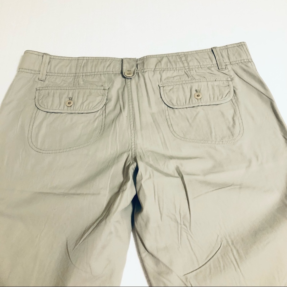 Gap Maternity Khaki Pants Rolls Up Convertible Capri Women’s Size 16 - Picture 9 of 10